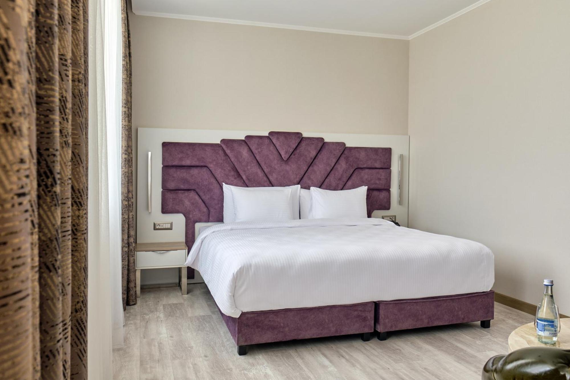 Panarams Tashkent Hotel, A Member Of Radisson Individuals Exterior foto