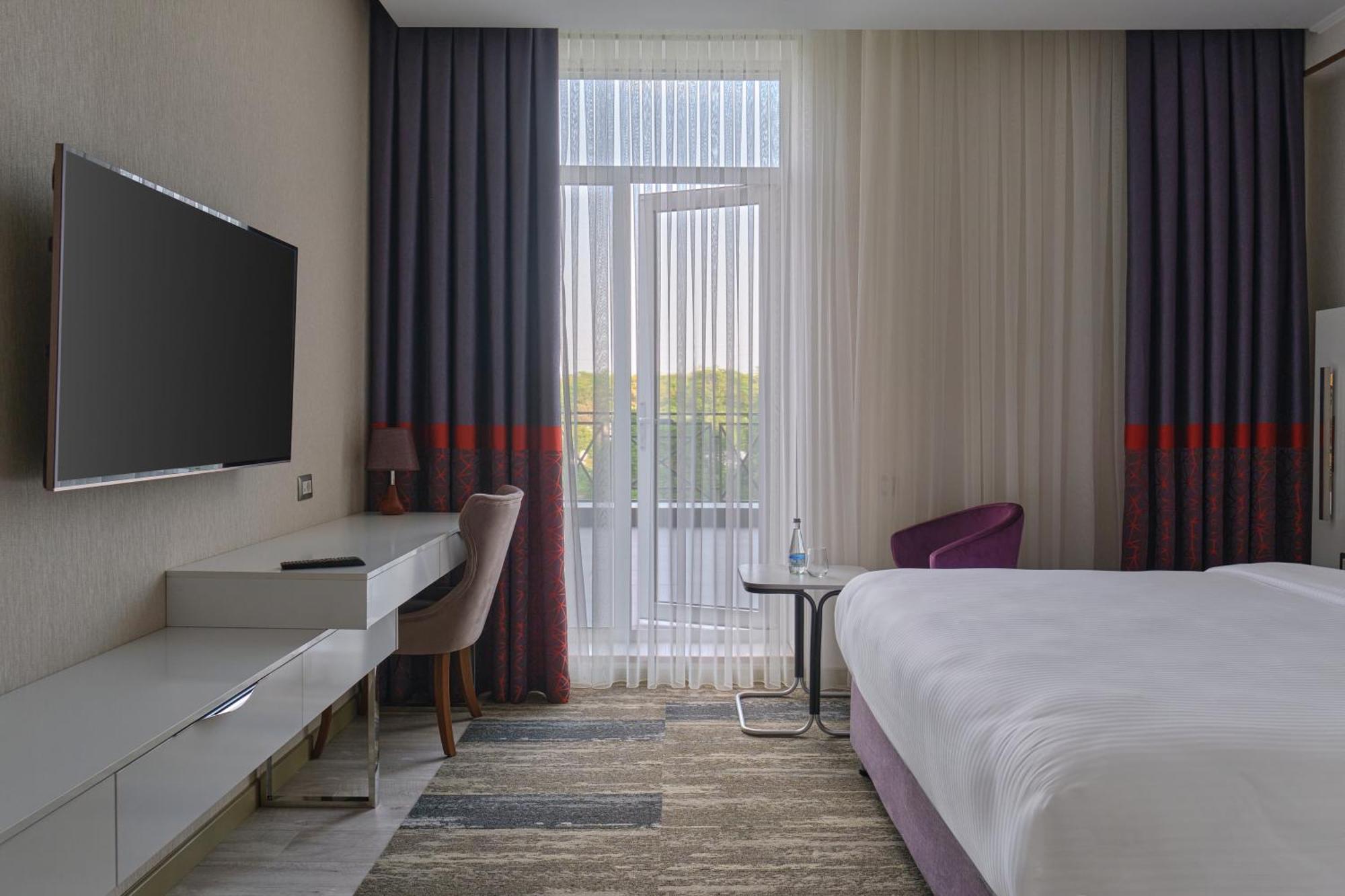 Panarams Tashkent Hotel, A Member Of Radisson Individuals Exterior foto