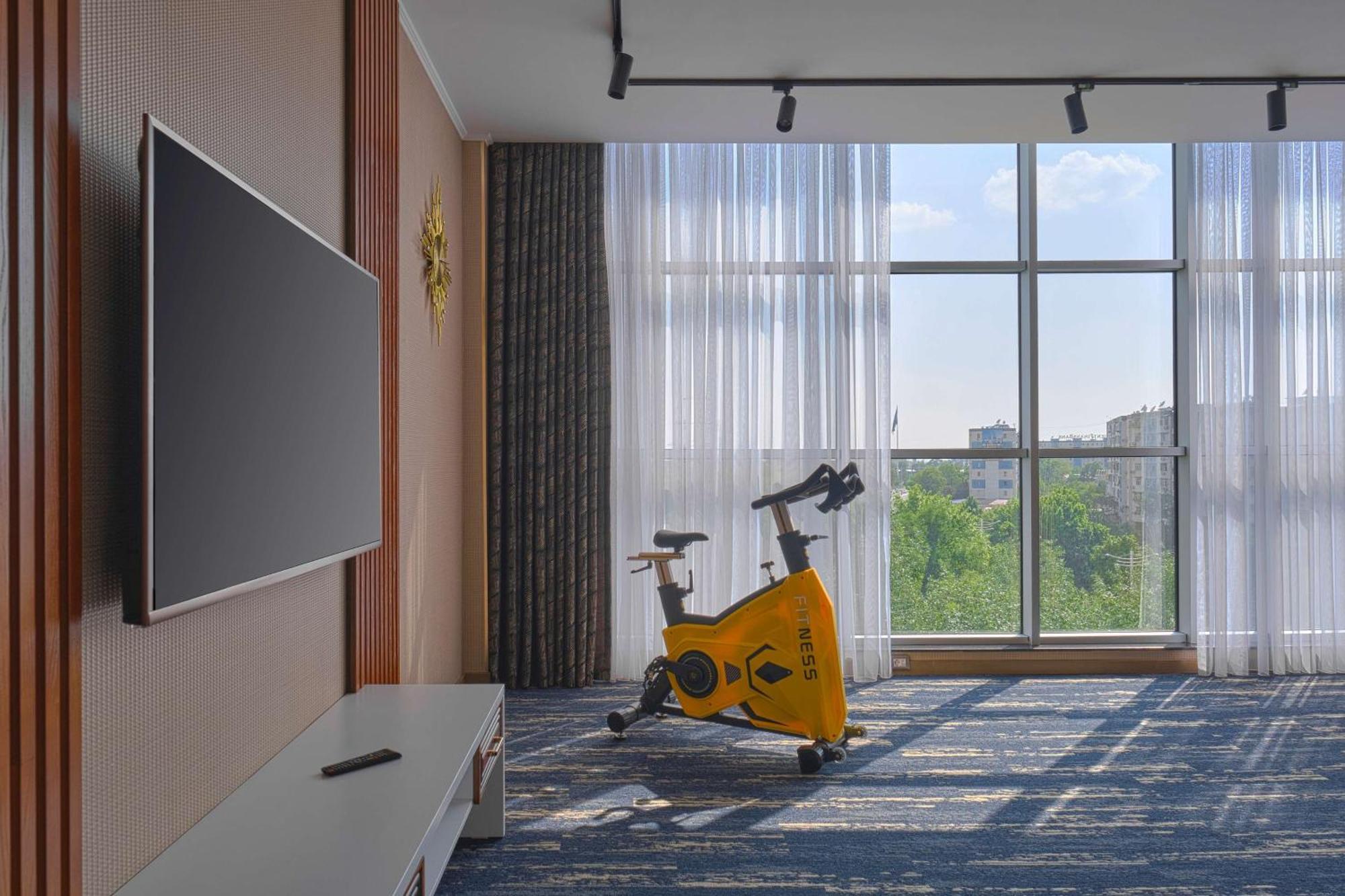 Panarams Tashkent Hotel, A Member Of Radisson Individuals Exterior foto